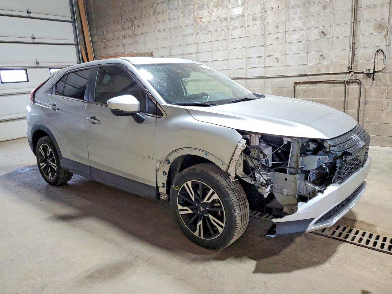 2025 MITSUBISHI ECLIPSE CROSS SE — снимка 4