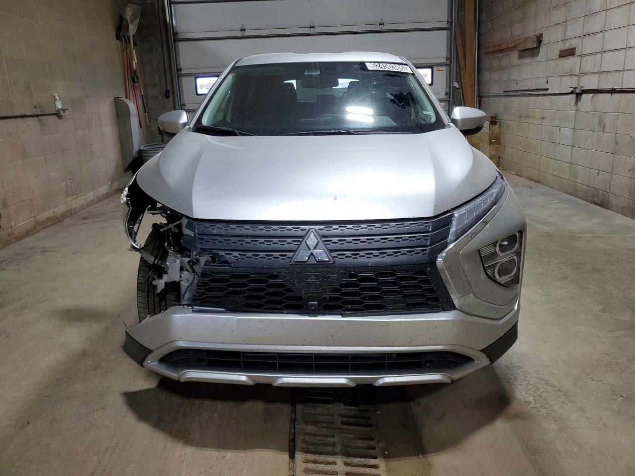 2025 MITSUBISHI ECLIPSE CROSS SE — снимка 5