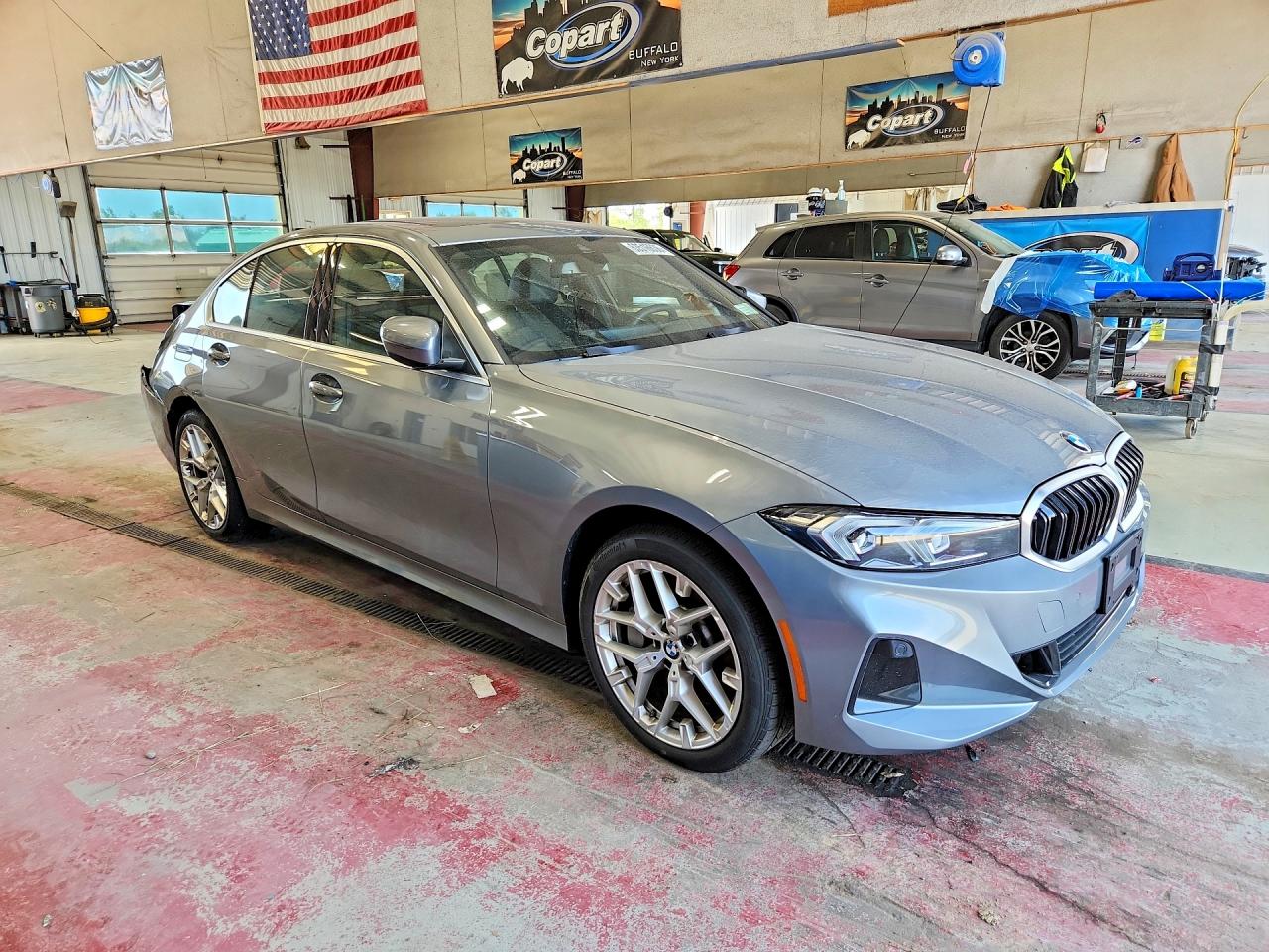 2025 BMW 330XI — снимка 4