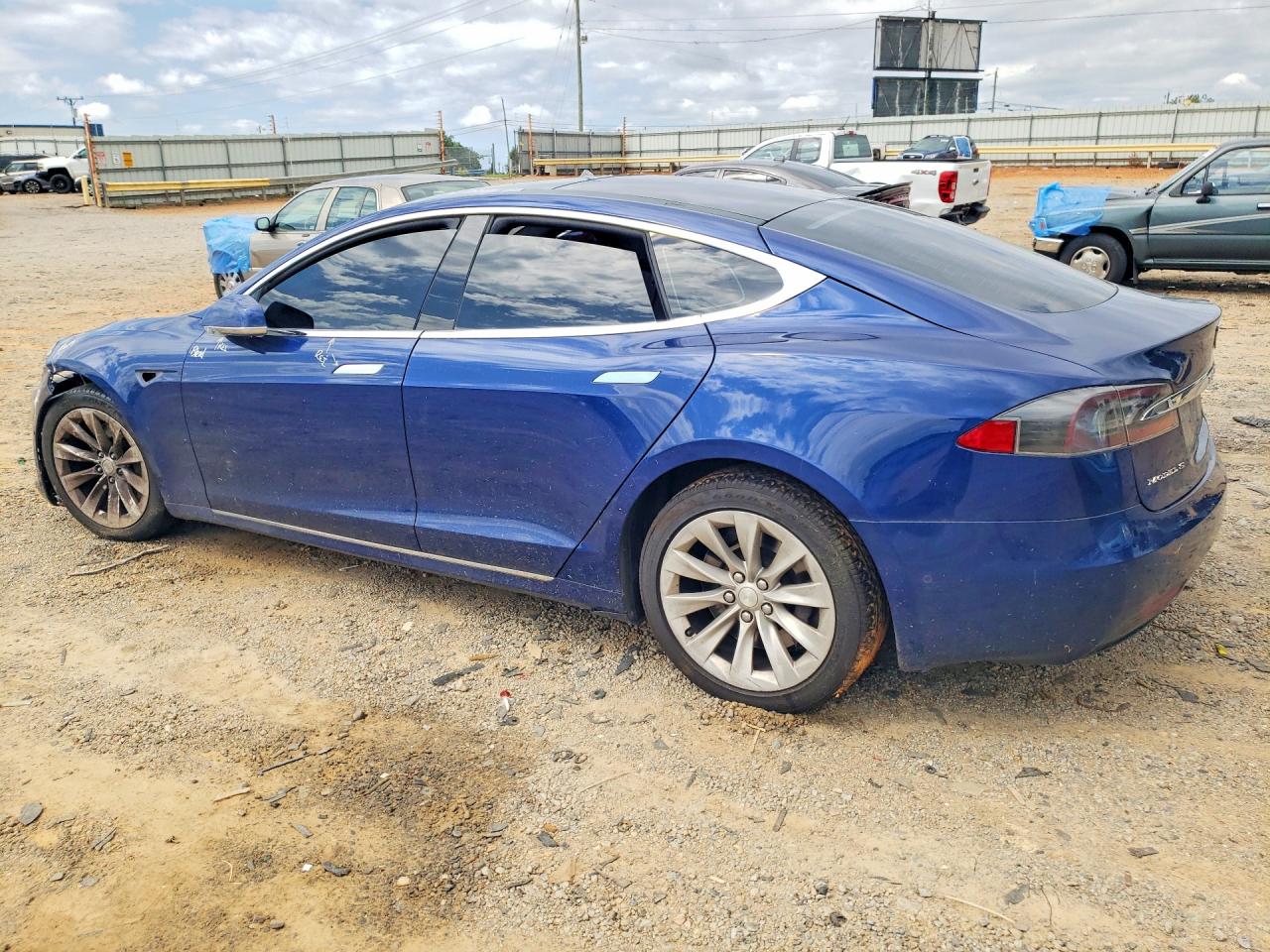 2016 TESLA MODEL S — снимка 2