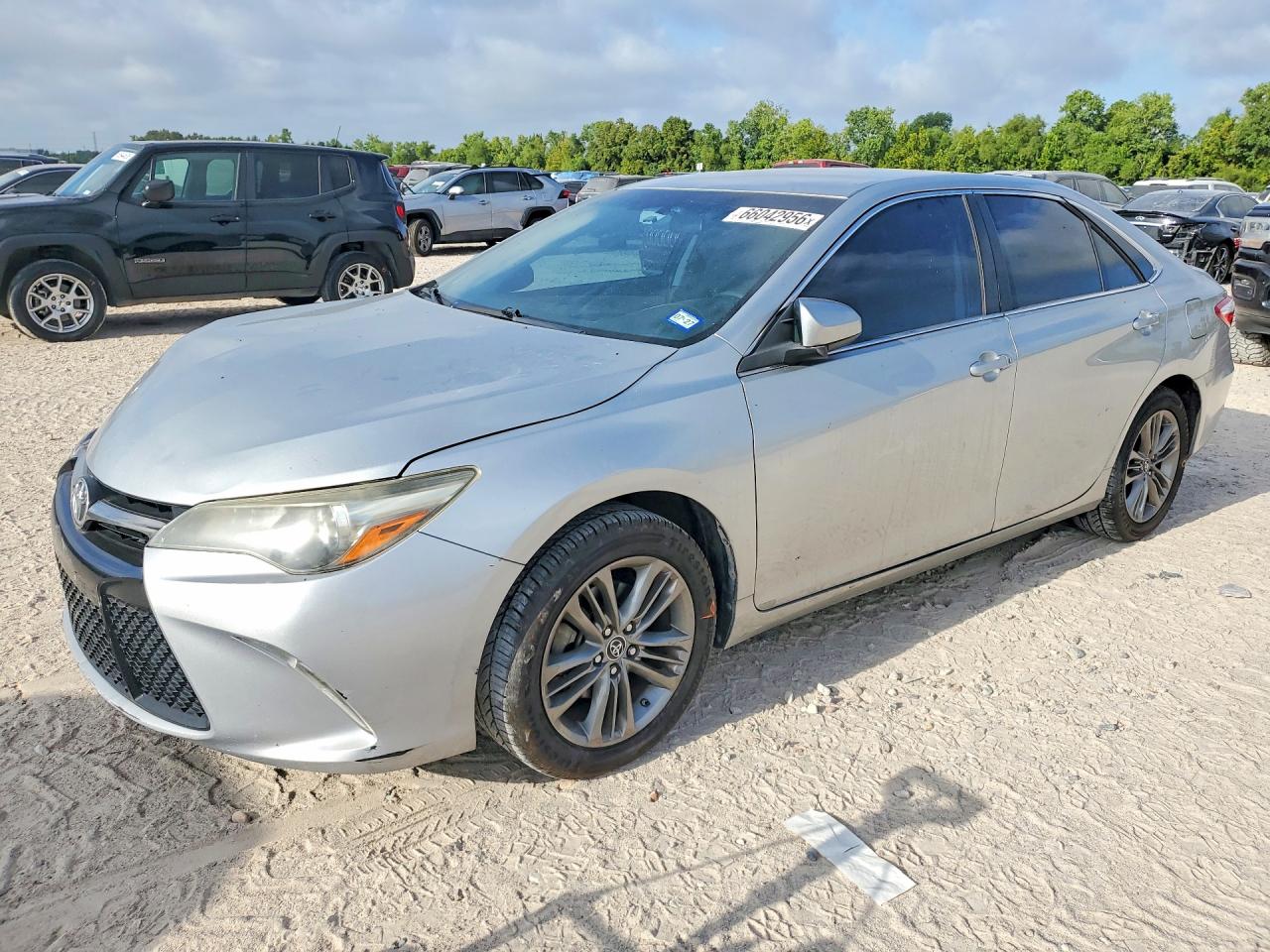 2015 TOYOTA CAMRY SE
