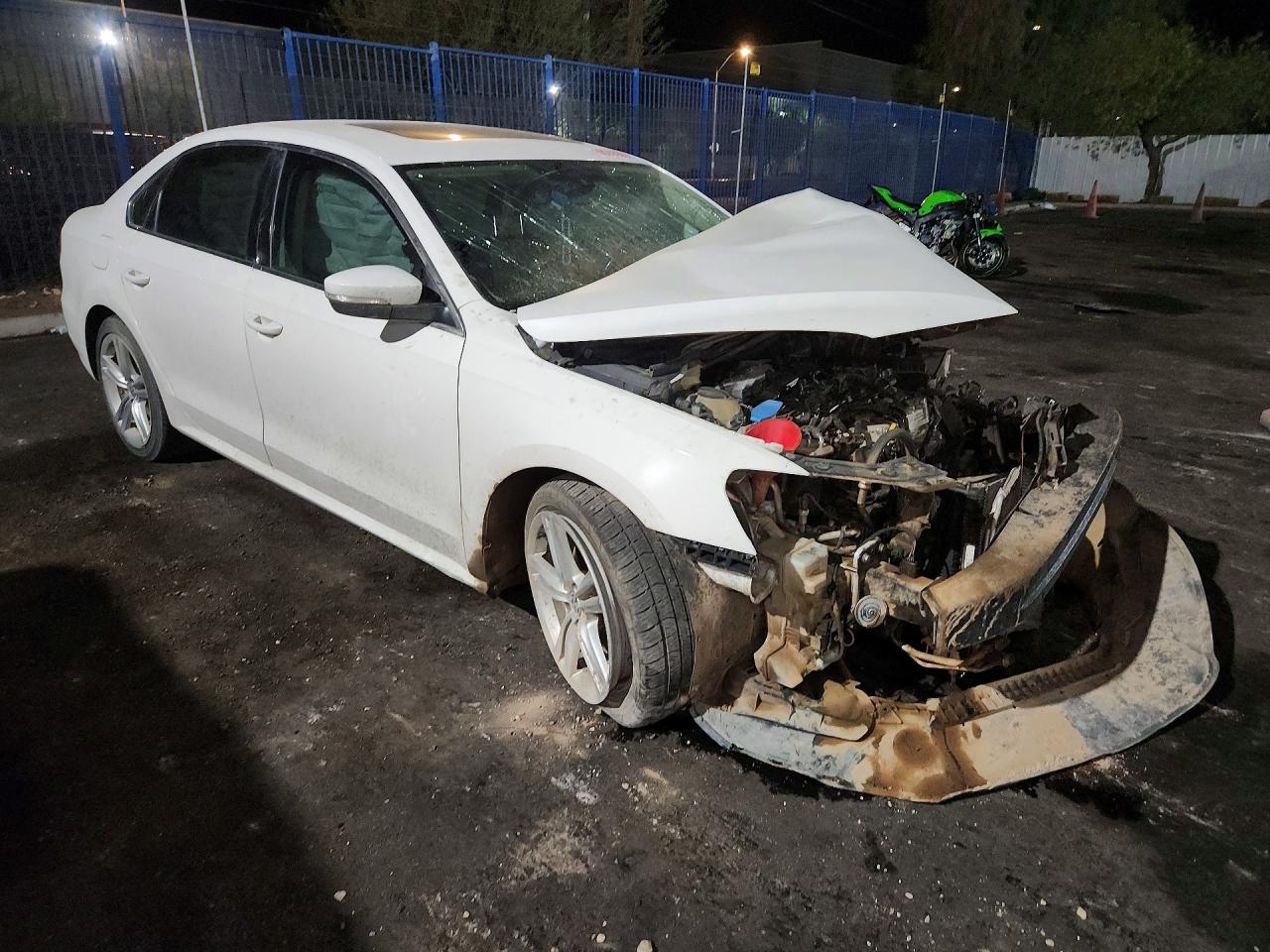 2015 VOLKSWAGEN PASSAT SE — снимка 4