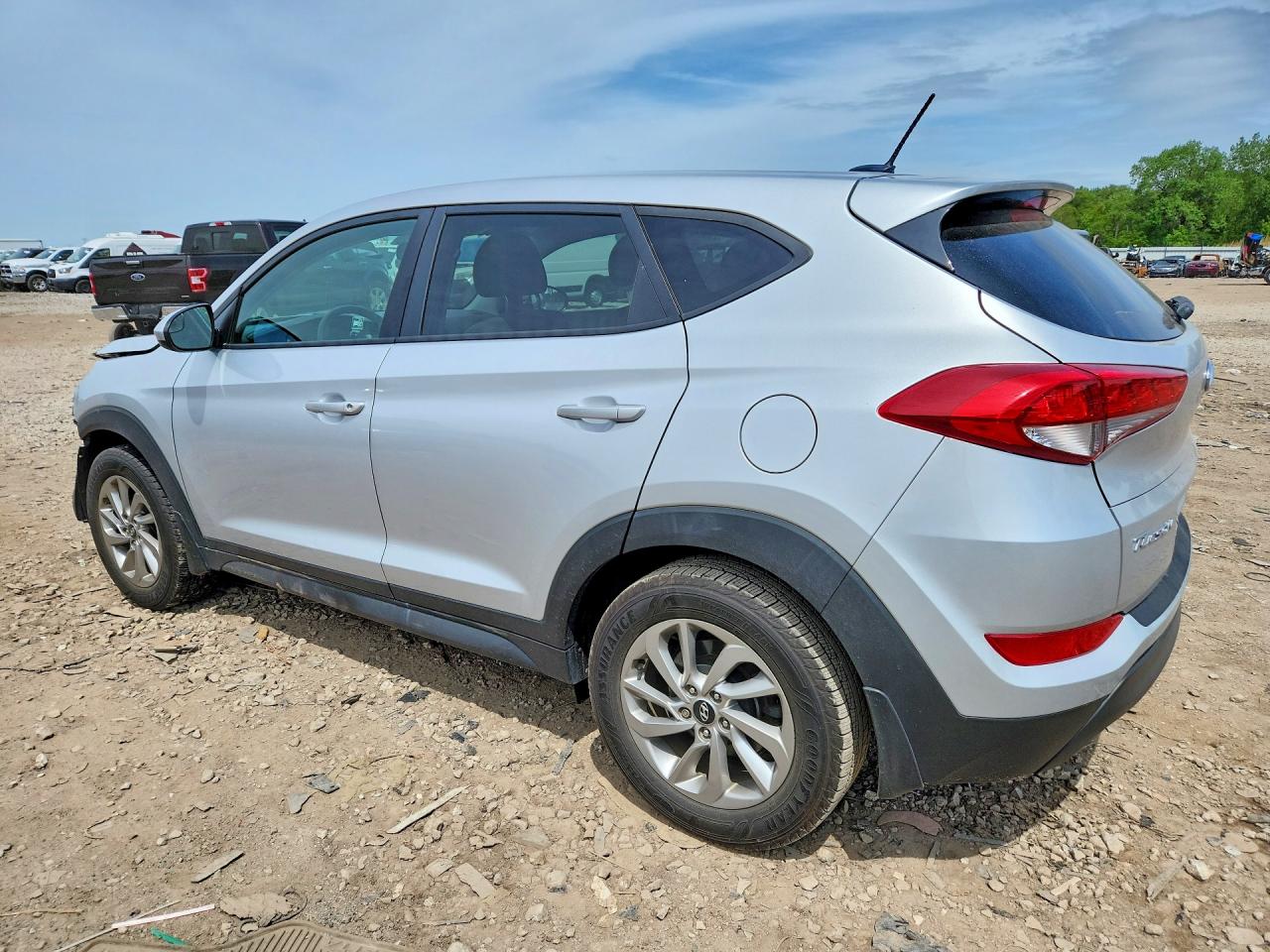 2017 HYUNDAI TUCSON SE — снимка 2