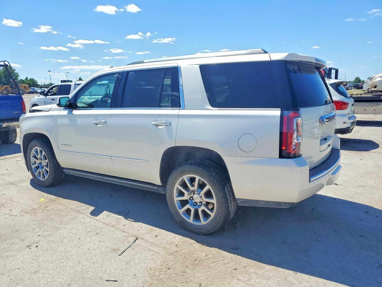 2015 GMC YUKON DENALI — снимка 2