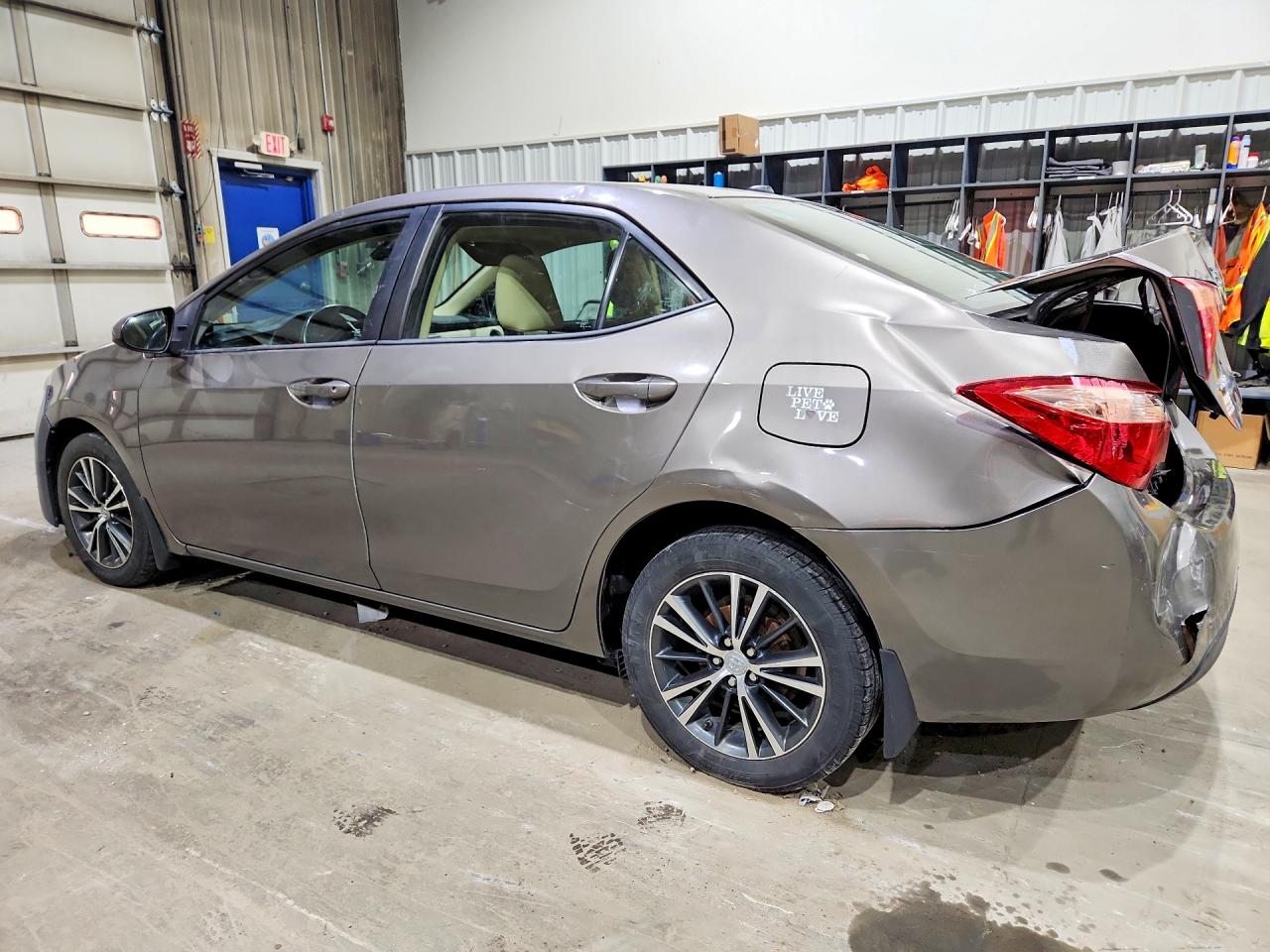 2017 TOYOTA COROLLA LE — снимка 2
