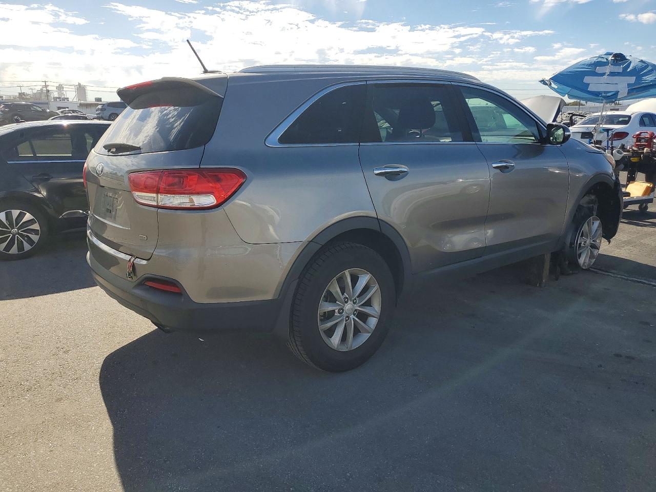 2016 KIA SORENTO LX — снимка 3