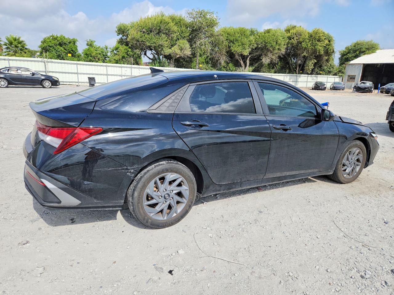 2024 HYUNDAI ELANTRA SEL — снимка 3
