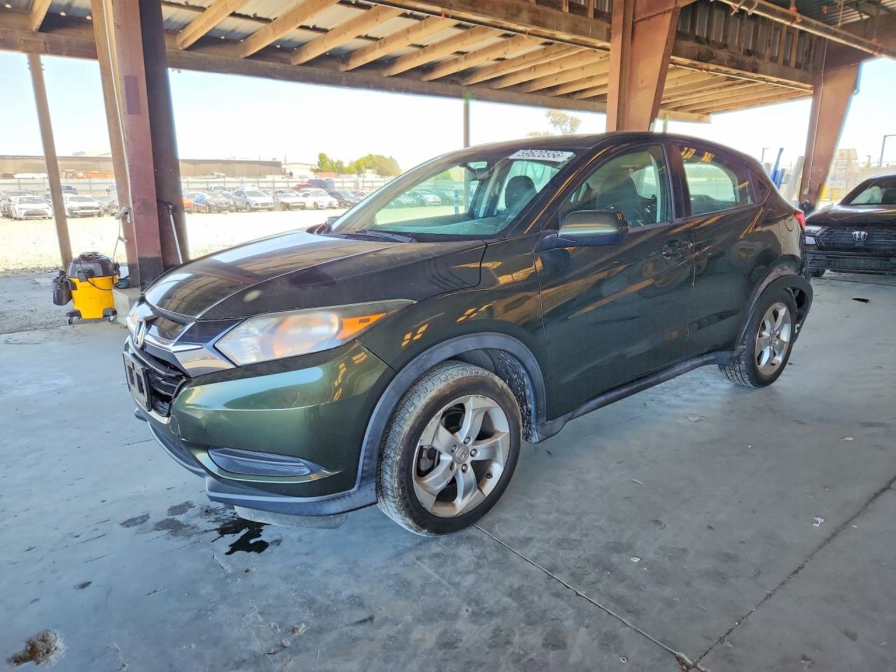 2016 HONDA HR-V LX