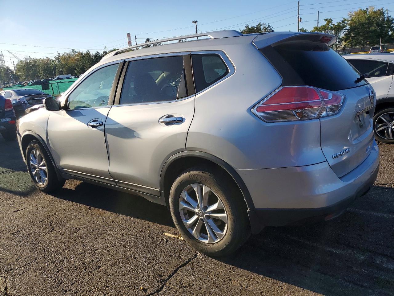 2016 NISSAN ROGUE SV — снимка 2