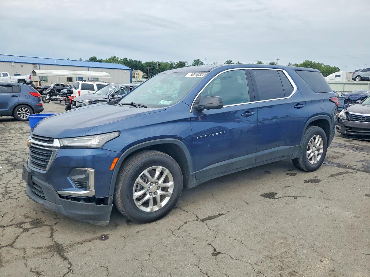 2022 CHEVROLET TRAVERSE LS