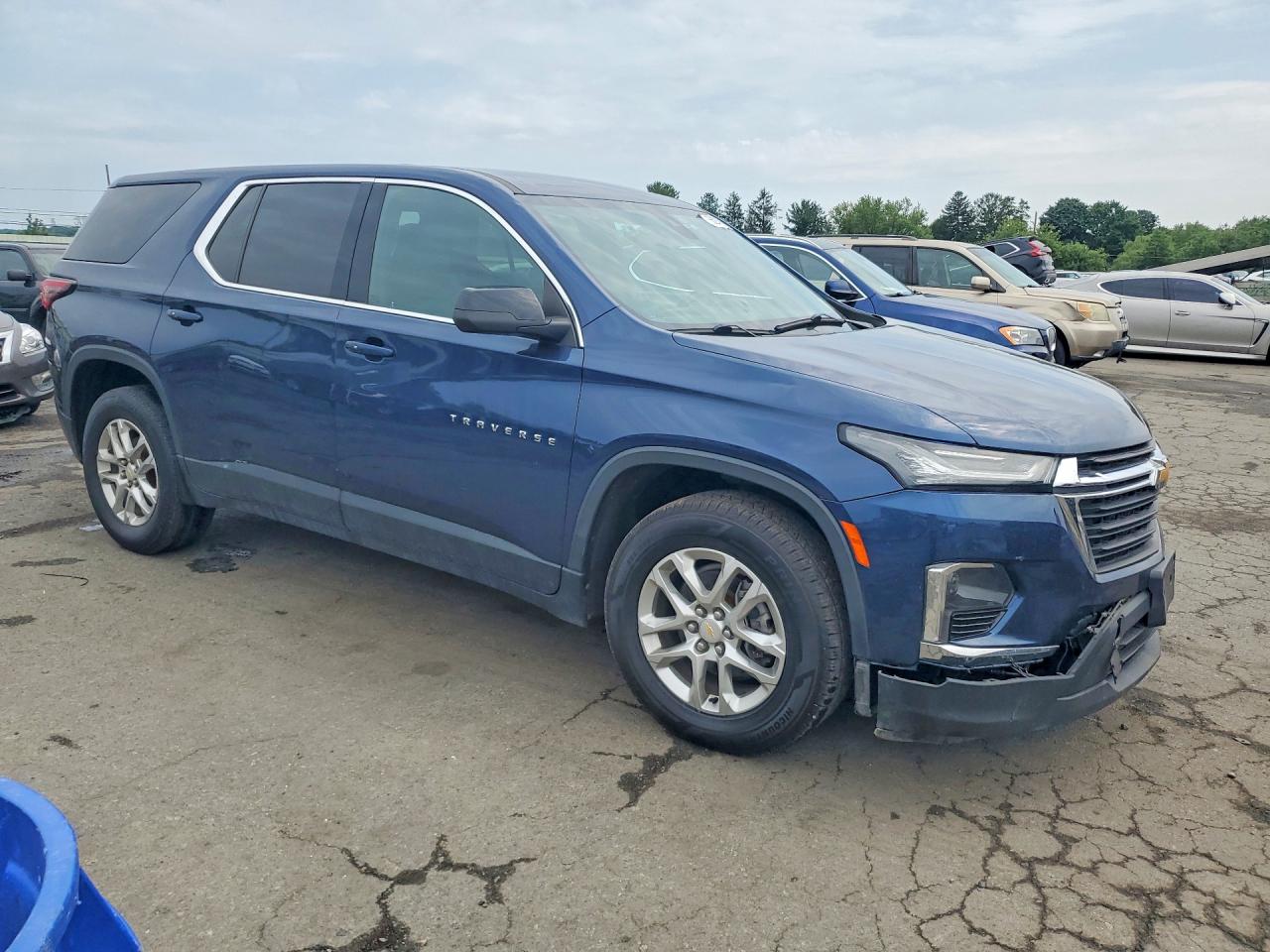 2022 CHEVROLET TRAVERSE LS — снимка 4