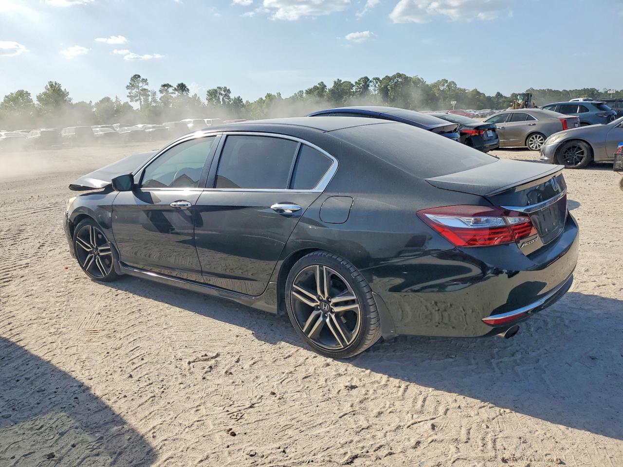2017 HONDA ACCORD SPORT — снимка 2