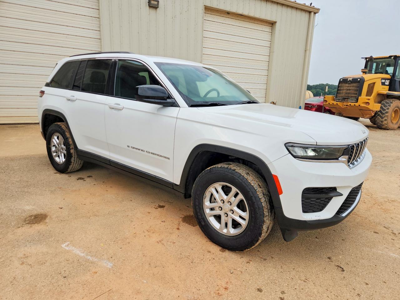 2024 JEEP GRAND CHEROKEE LAREDO — снимка 4