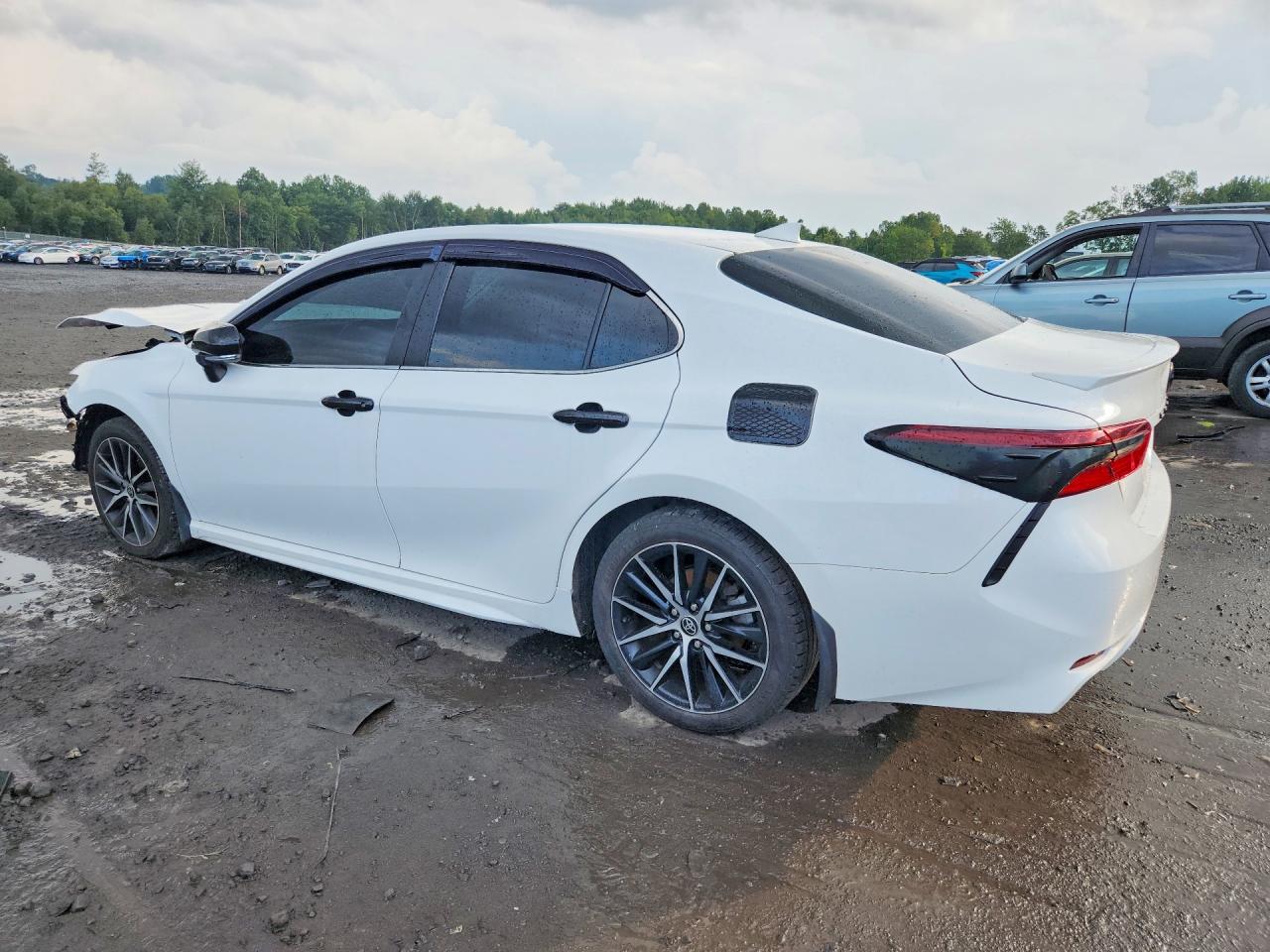 2022 TOYOTA CAMRY SE — снимка 2
