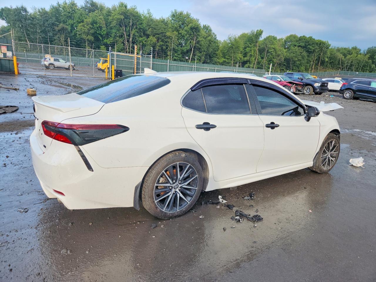 2022 TOYOTA CAMRY SE — снимка 3