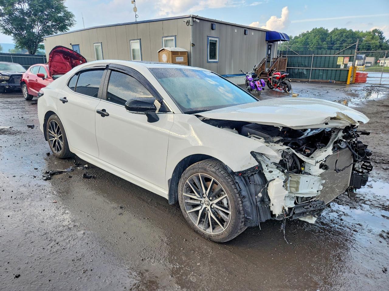 2022 TOYOTA CAMRY SE — снимка 4
