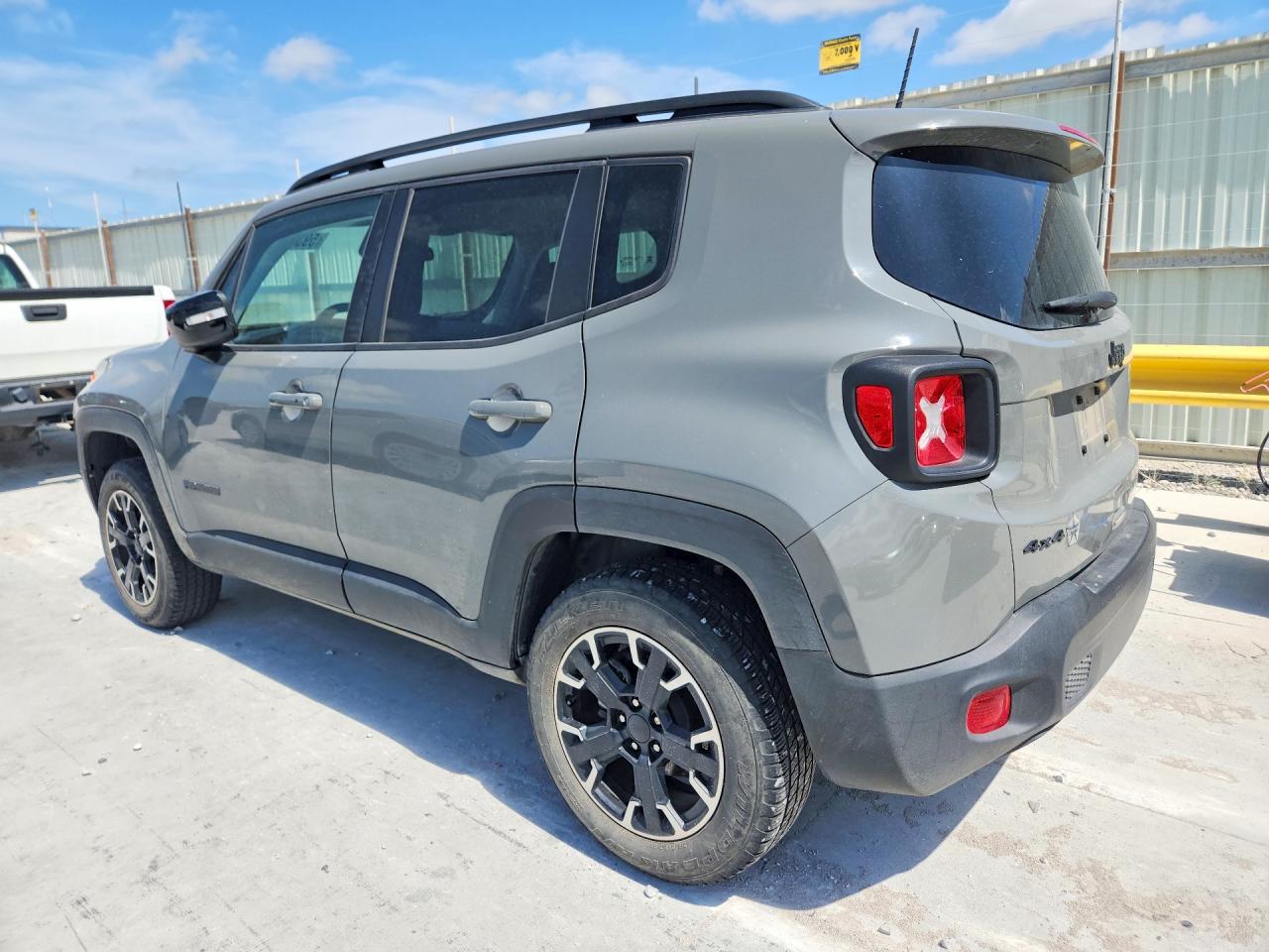 2023 JEEP RENEGADE LATITUDE — снимка 2