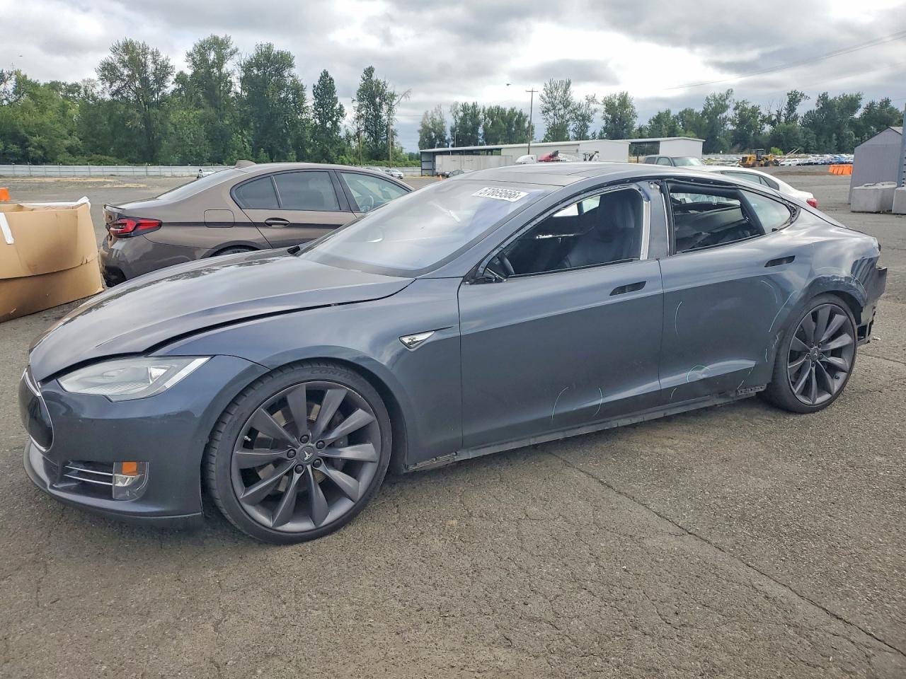2015 TESLA MODEL S