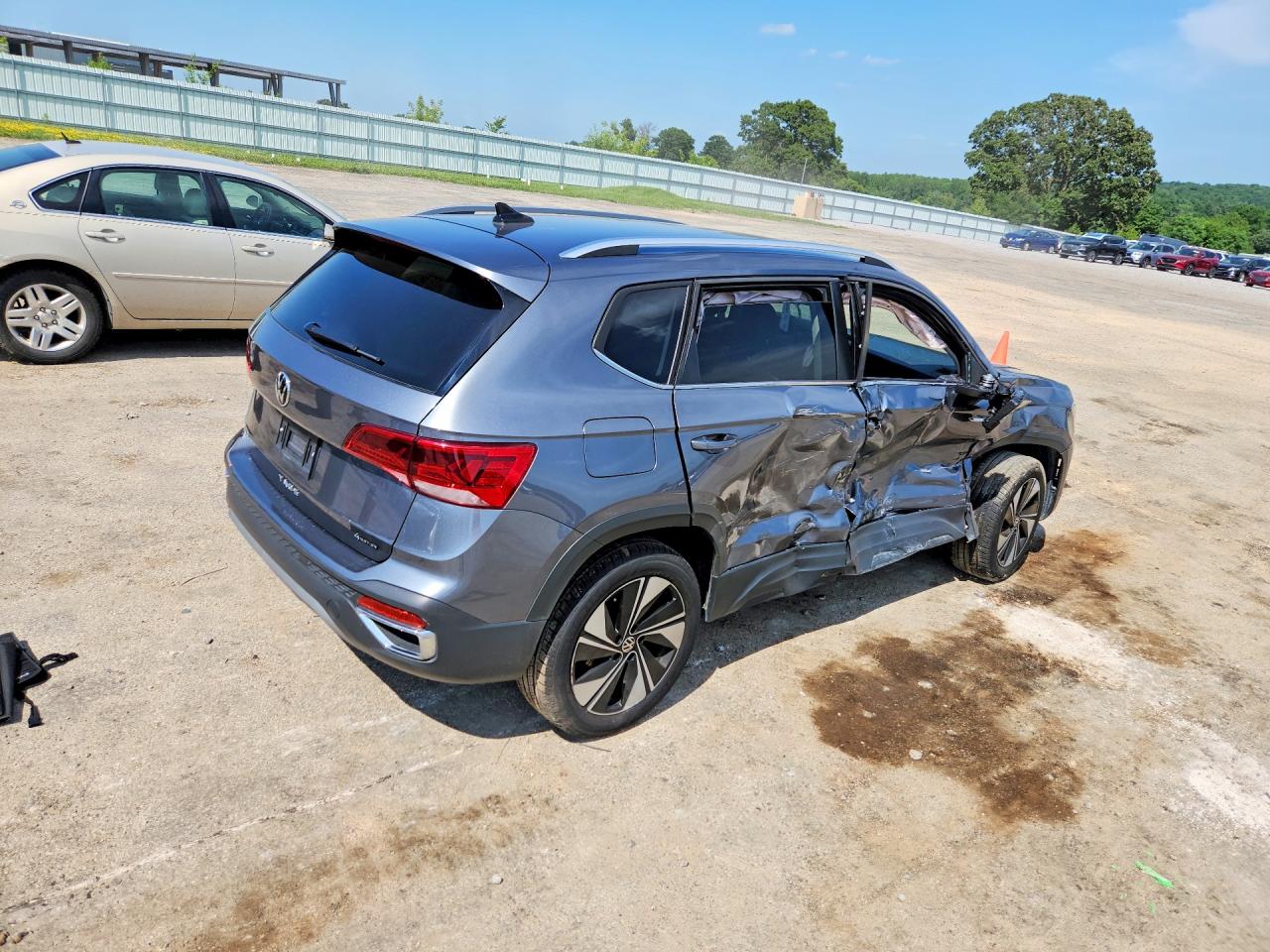 2024 VOLKSWAGEN TAOS SE — снимка 3