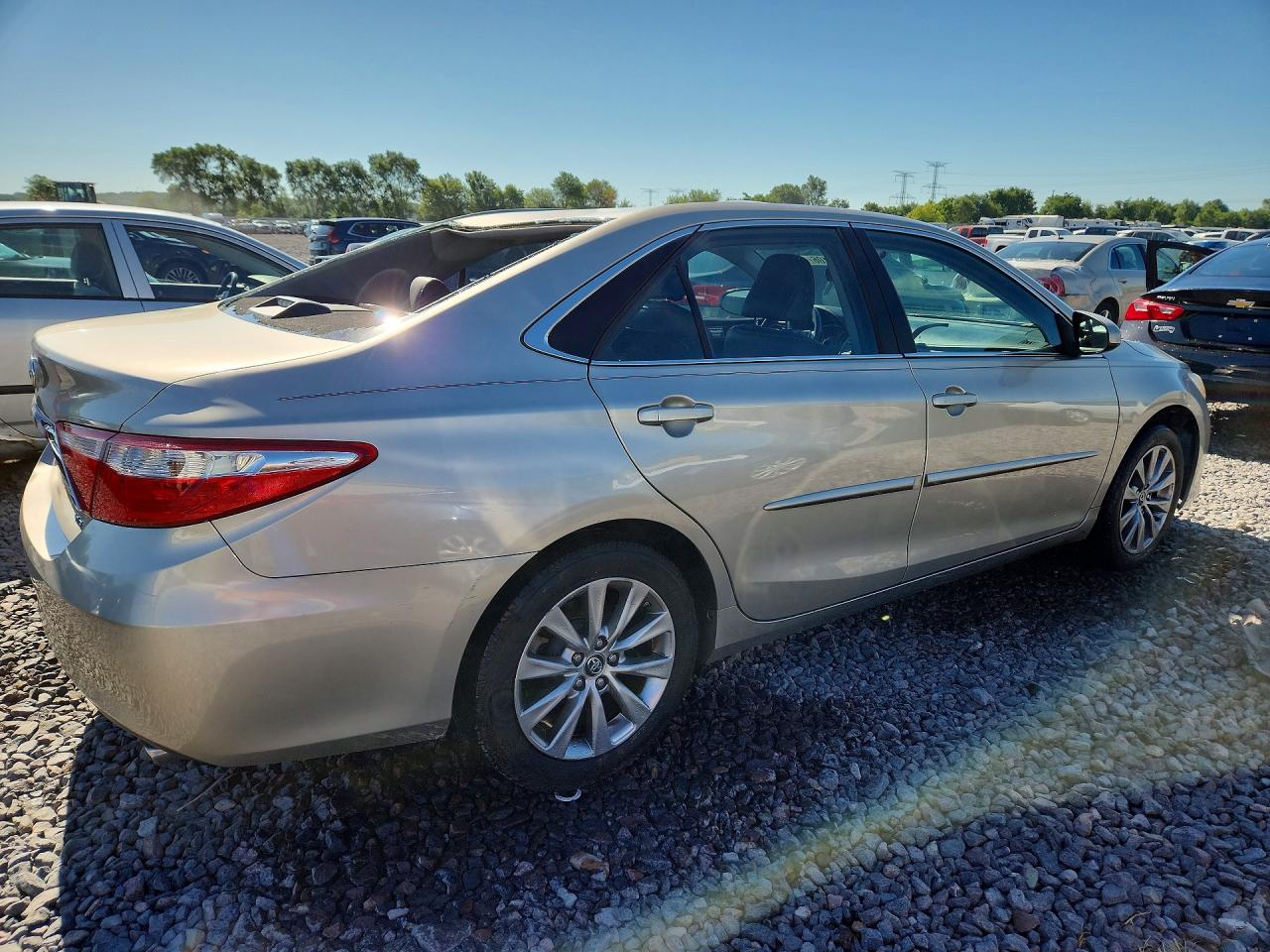 2017 TOYOTA CAMRY XLE — снимка 3