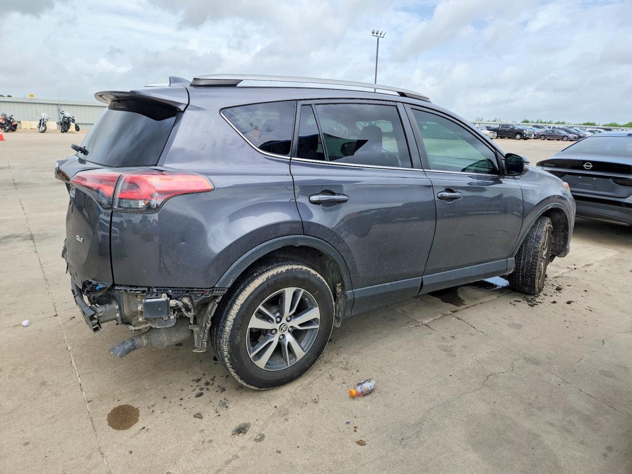 2018 TOYOTA RAV4 XLE — снимка 3