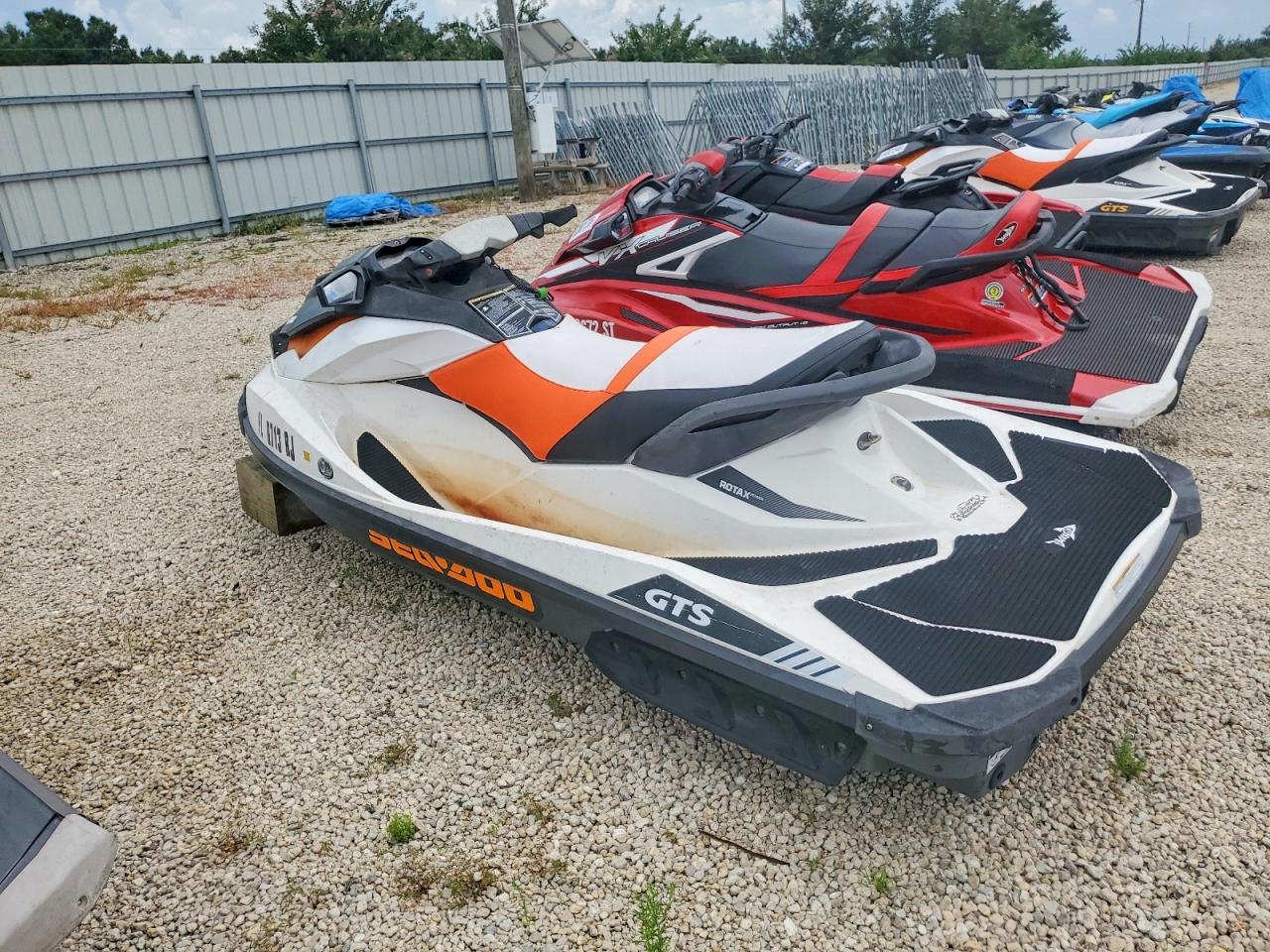 2017 SEA-DOO JET SKI — снимка 3