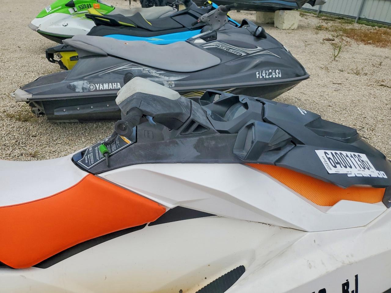 2017 SEA-DOO JET SKI — снимка 5