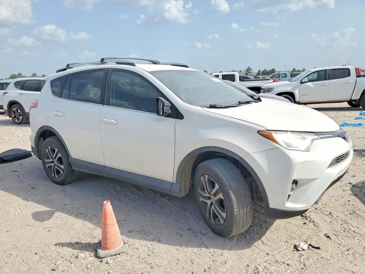 2016 TOYOTA RAV4 LE — снимка 4