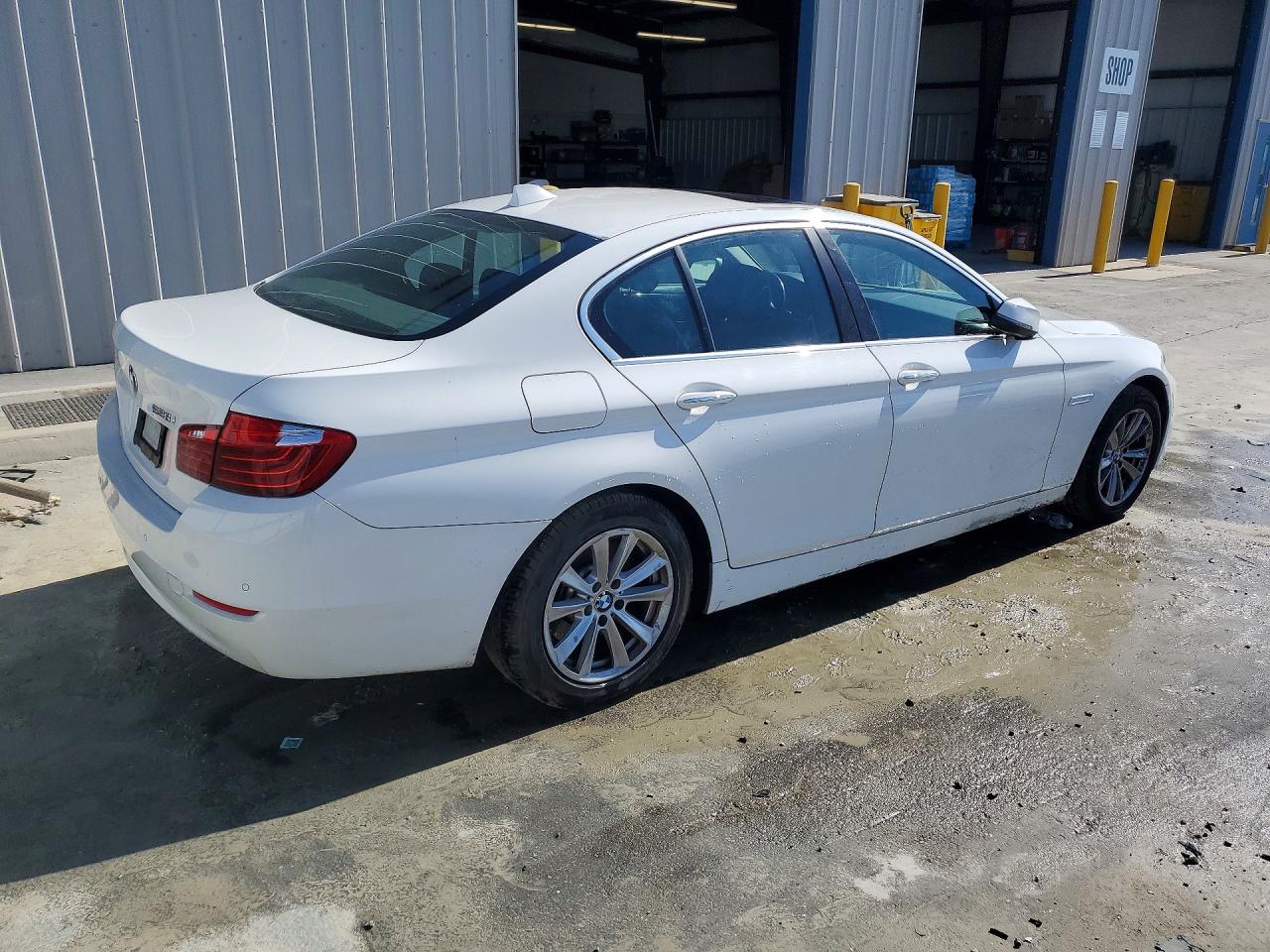 2015 BMW 528 I — снимка 3