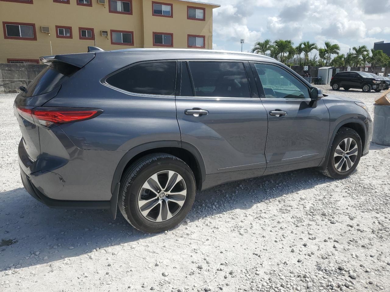 2020 TOYOTA HIGHLANDER XLE — снимка 3