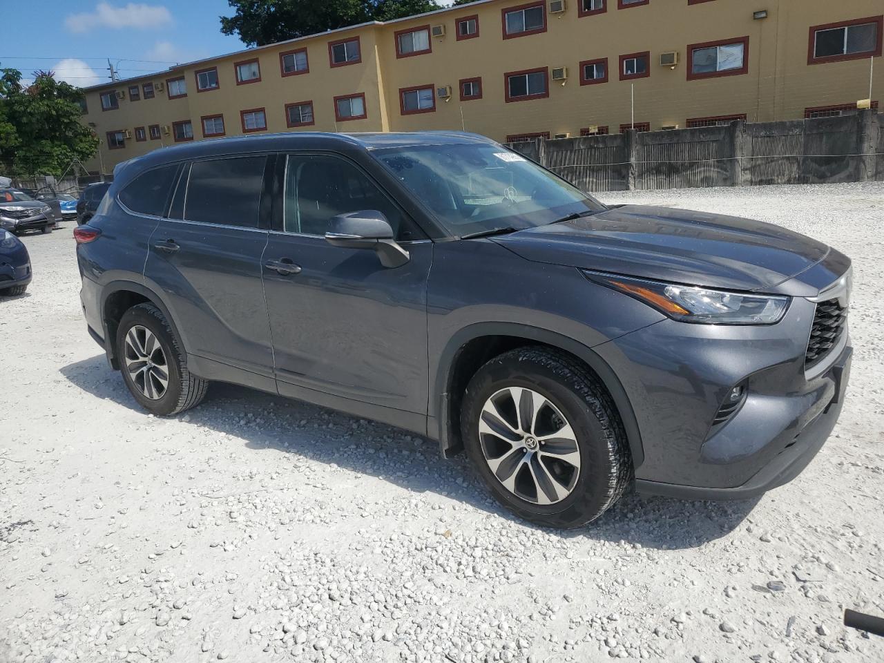 2020 TOYOTA HIGHLANDER XLE — снимка 4