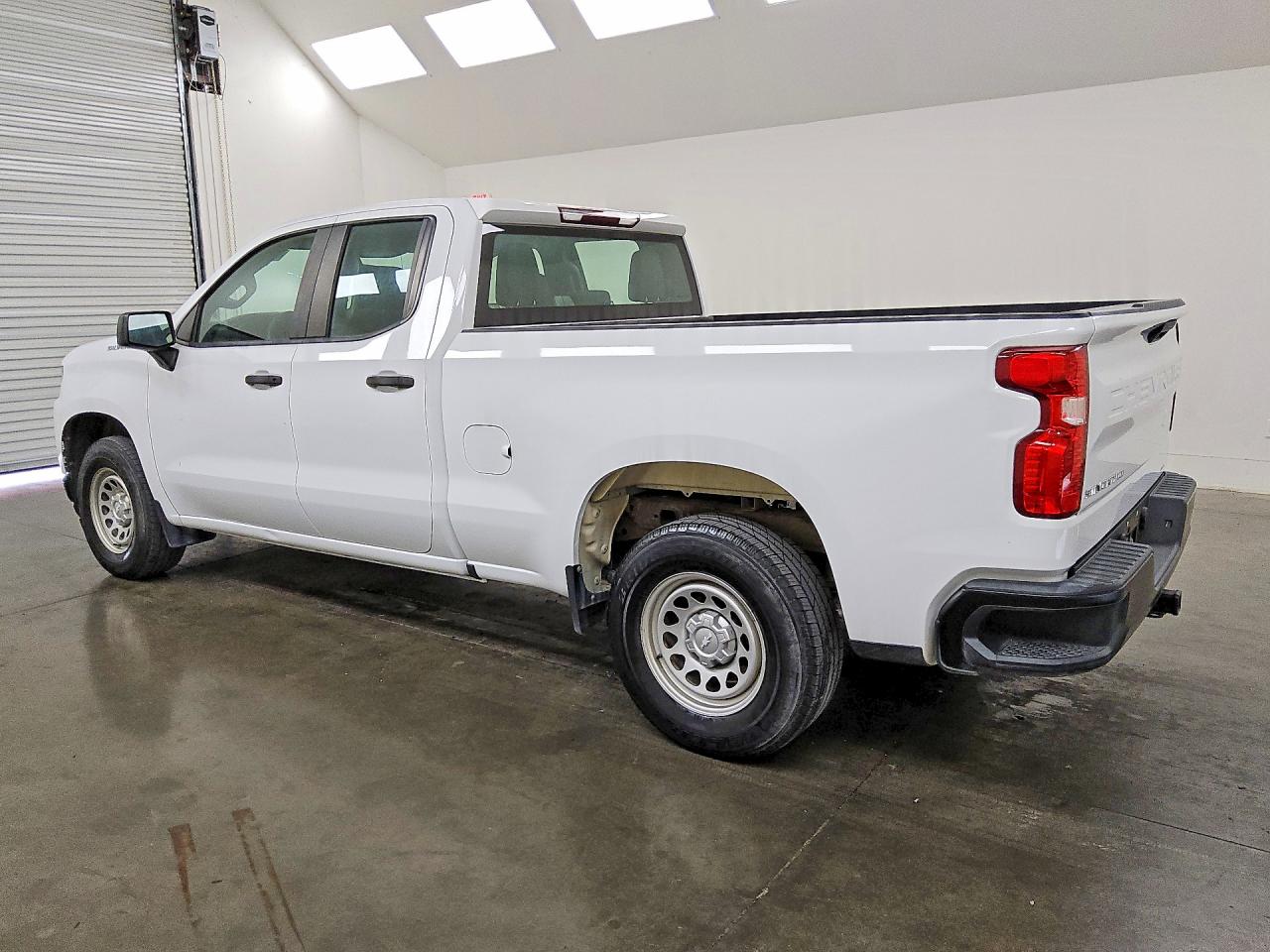 2019 CHEVROLET SILVERADO C1500 — снимка 2