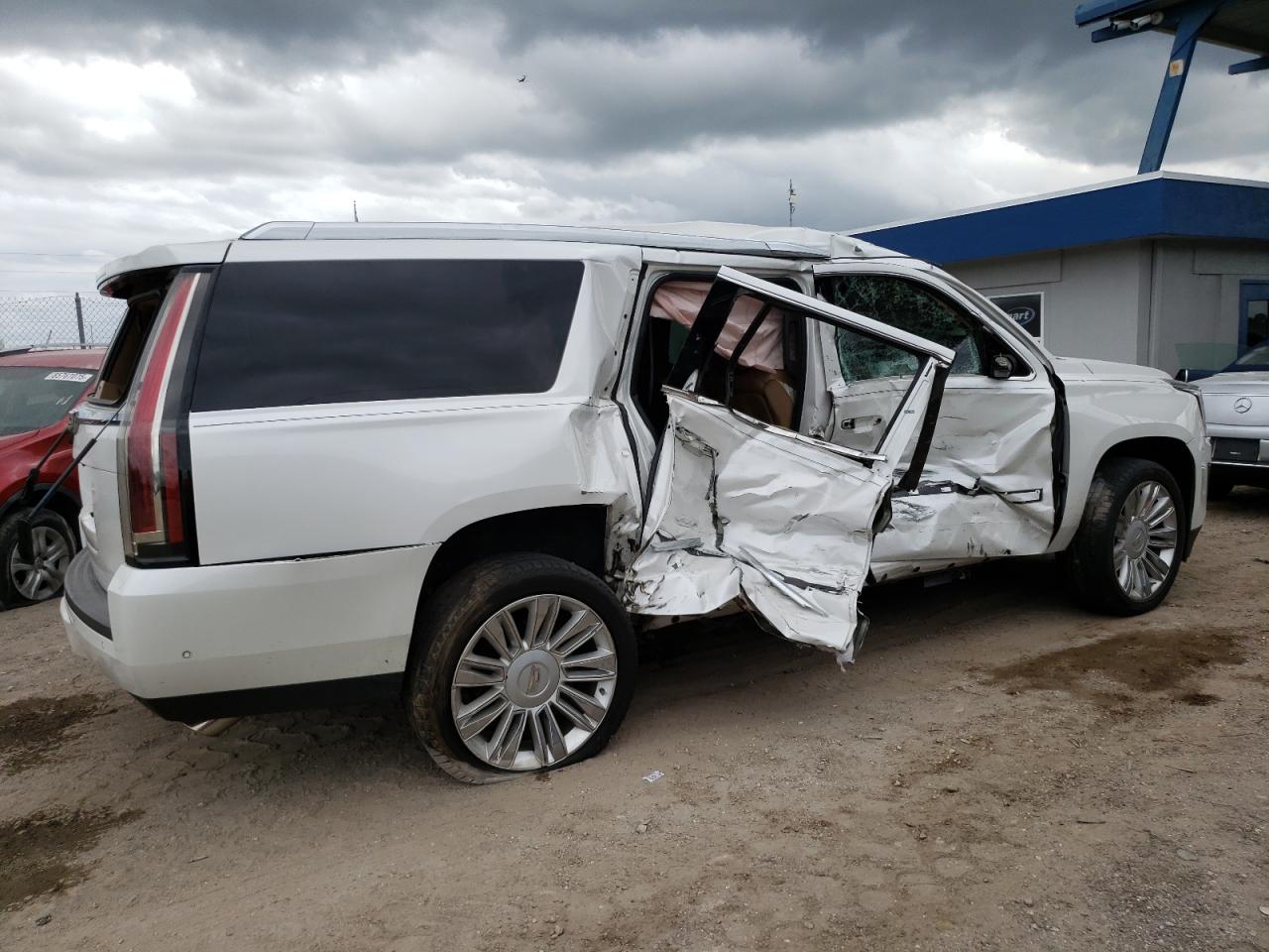 2019 CADILLAC ESCALADE ESV PLATINUM — снимка 3