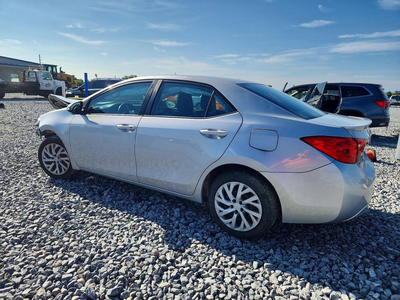 2019 TOYOTA COROLLA SE — снимка 2