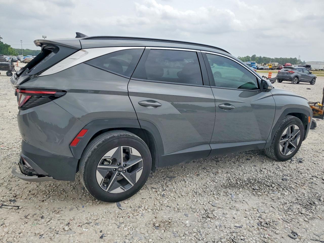 2025 HYUNDAI TUCSON SEL — снимка 3
