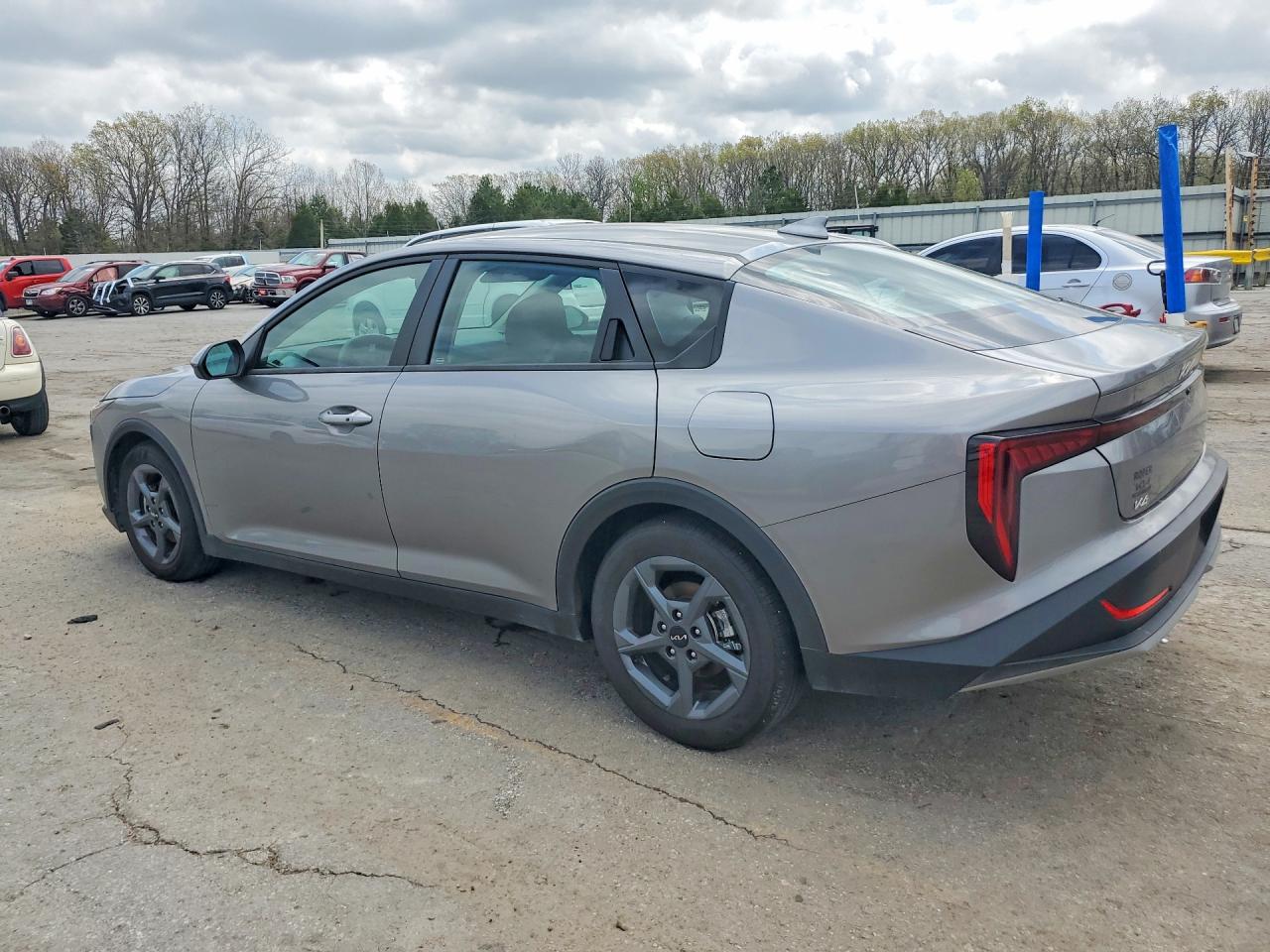 2025 KIA K4 LXS — снимка 2