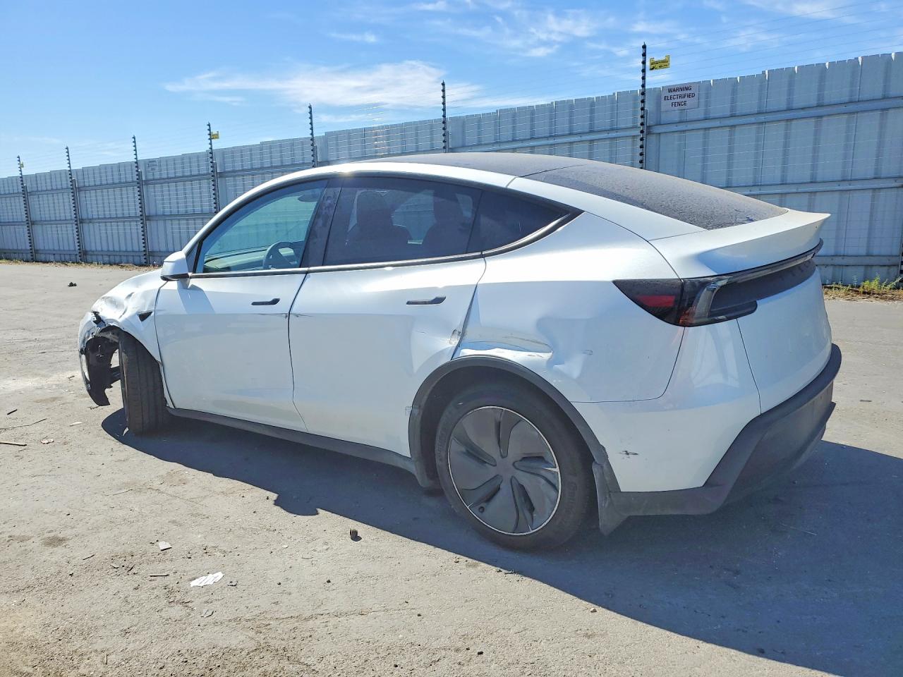 2026 TESLA MODEL Y — снимка 2
