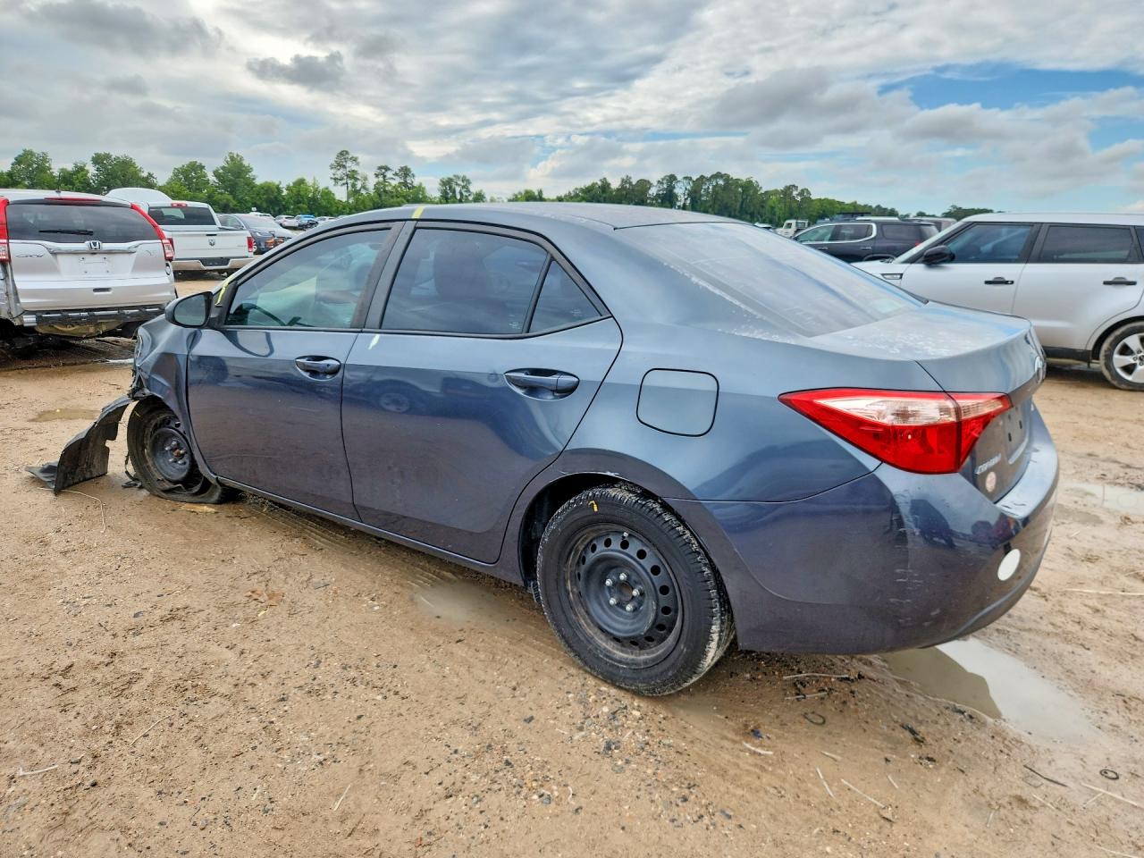 2017 TOYOTA COROLLA LE — снимка 2