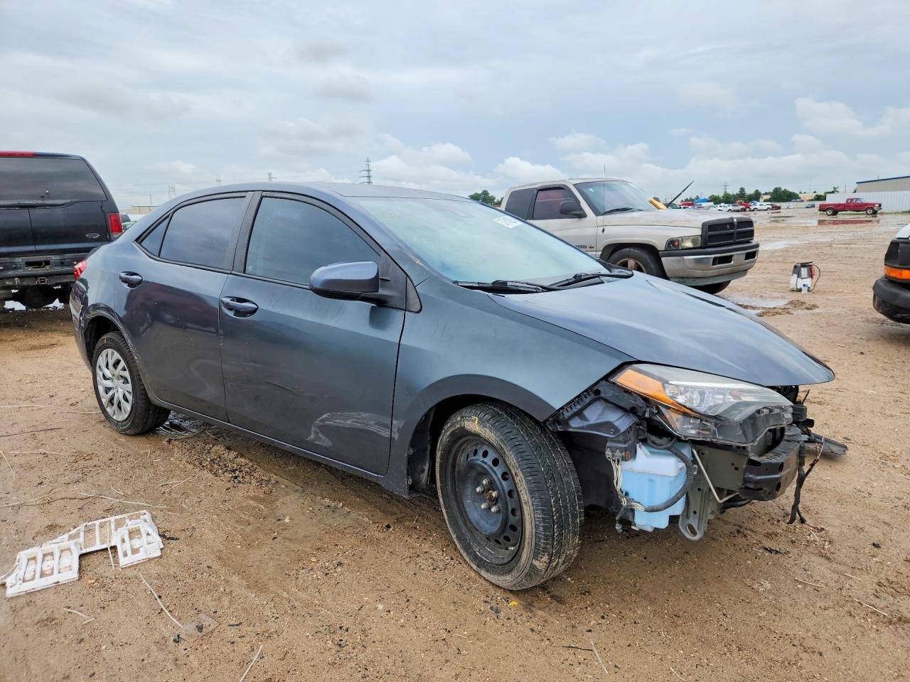 2017 TOYOTA COROLLA LE — снимка 4