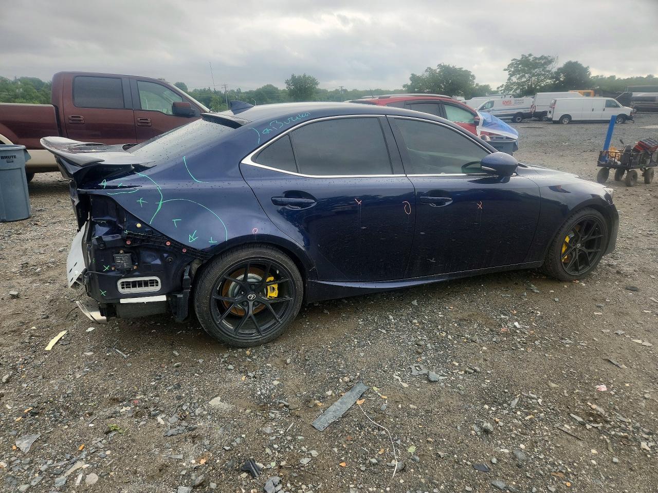2017 LEXUS IS 300 — снимка 3
