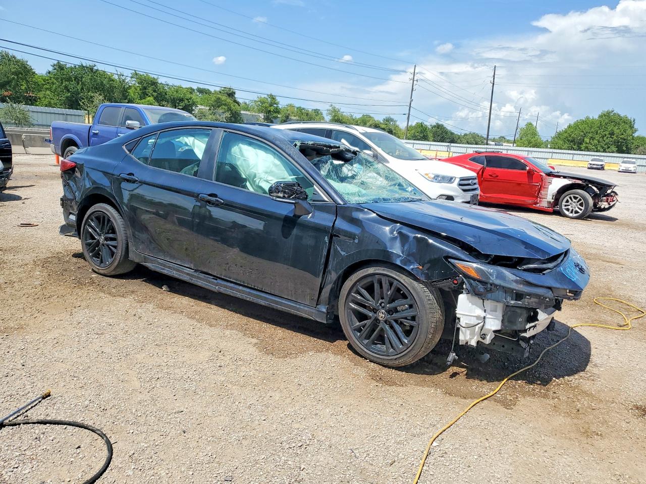 2026 TOYOTA CAMRY SE — снимка 4