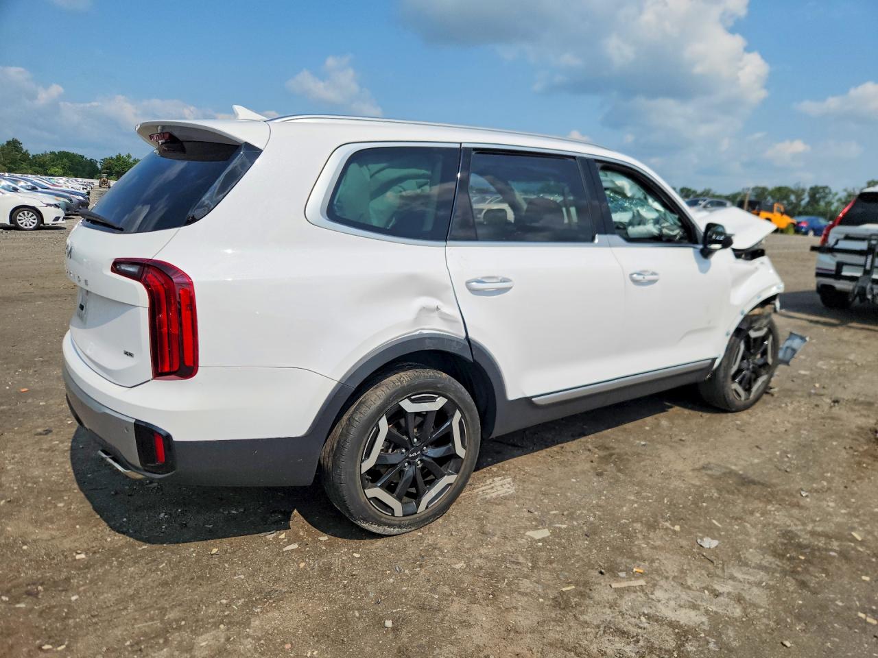 2023 KIA TELLURIDE S — снимка 3
