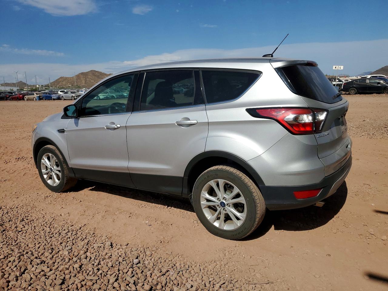 2017 FORD ESCAPE SE — снимка 2