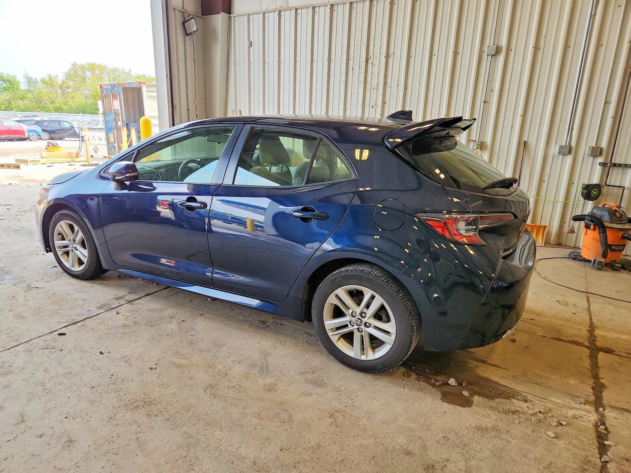 2019 TOYOTA COROLLA HATCHBACK SE — снимка 2