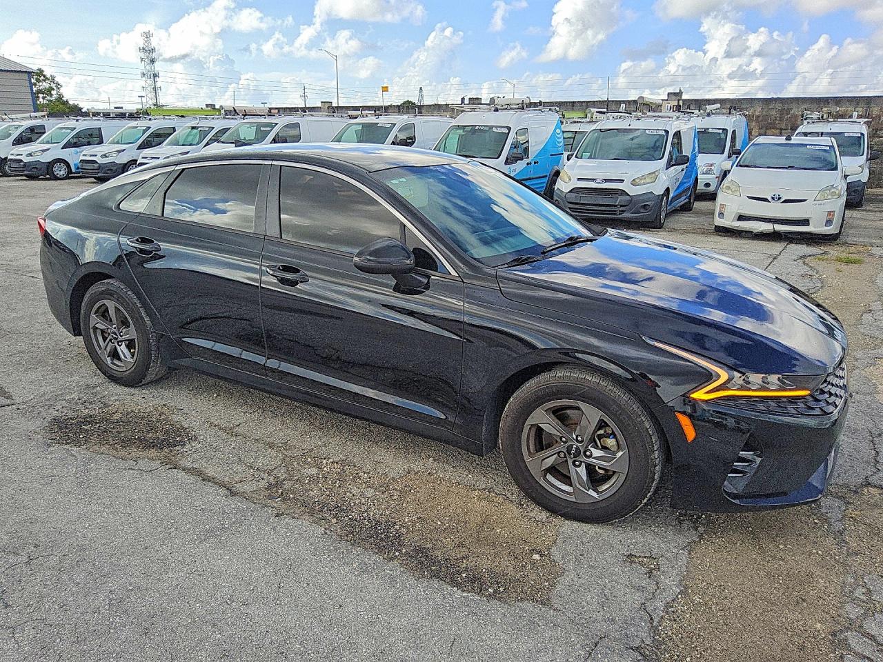 2022 KIA K5 LXS — снимка 4