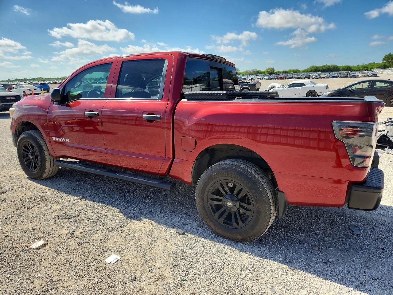 2017 NISSAN TITAN S — снимка 2