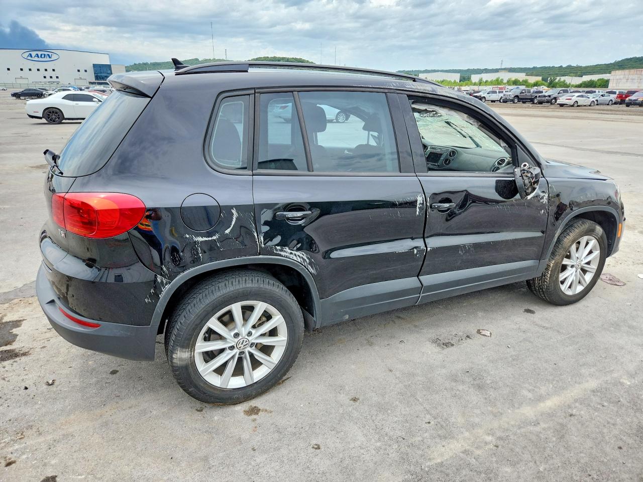 2018 VOLKSWAGEN TIGUAN LIMITED — снимка 3