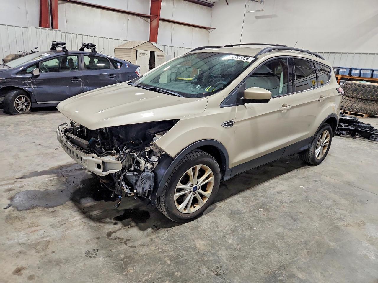 2018 FORD ESCAPE SE