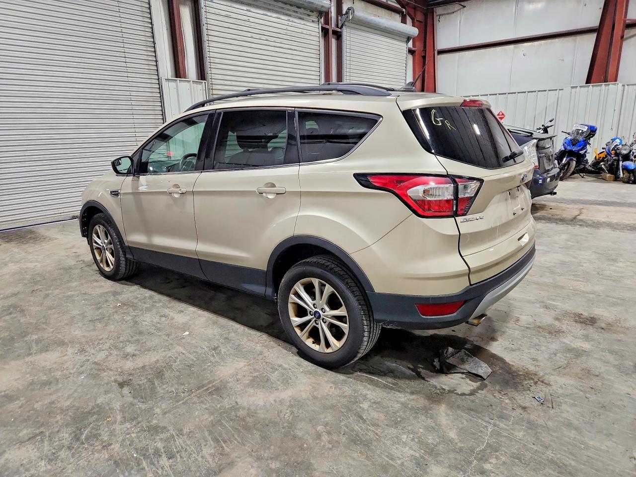 2018 FORD ESCAPE SE — снимка 2