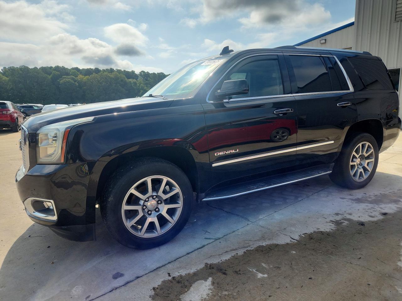 2017 GMC YUKON DENALI